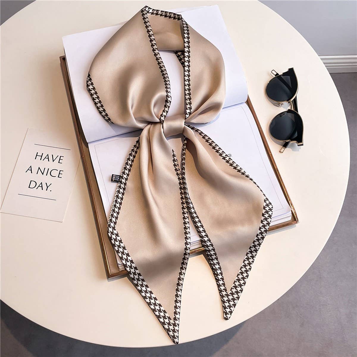 FASHIONABLE AND VERSATILE DOUBLE-LAYER HEAD SCARF_CWASC1513