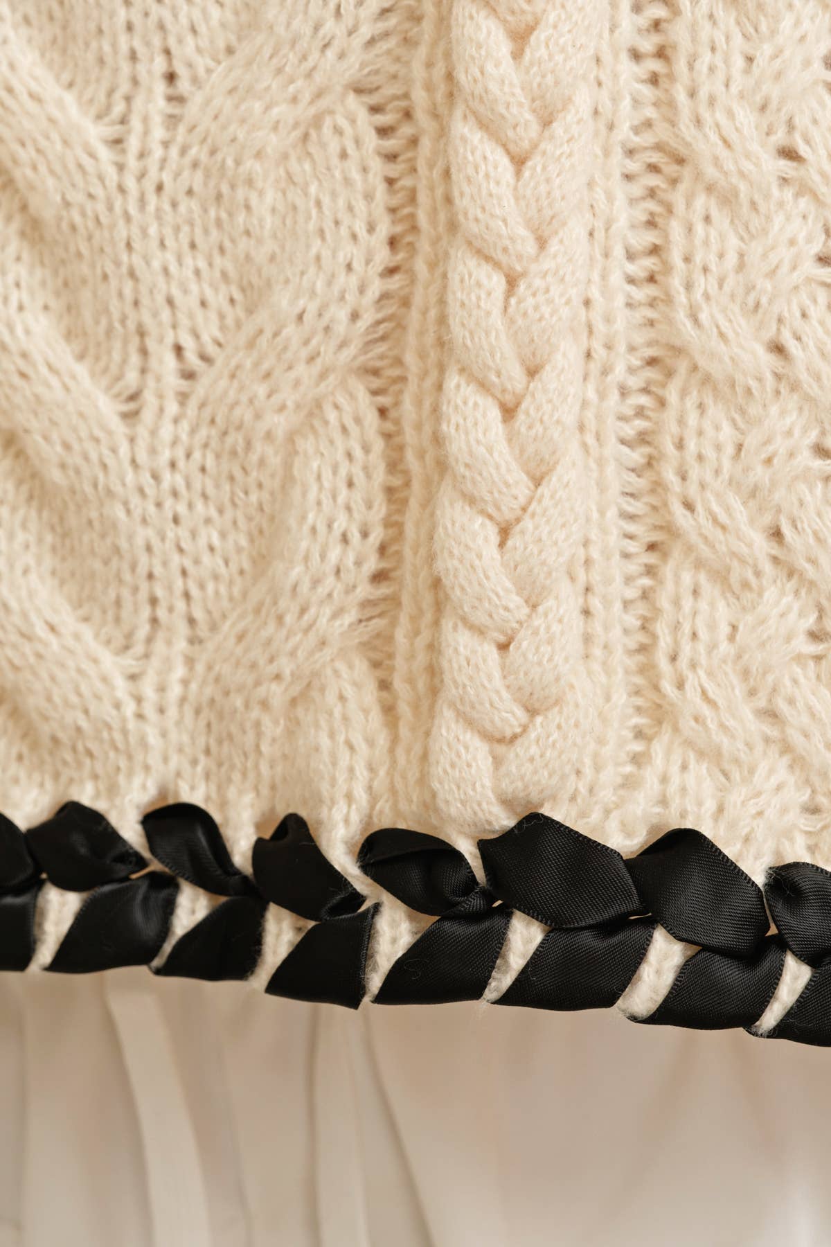CSW13362K - CABLE KNIT DROP SHOULDER CONTRAST STITCH SWEATER
